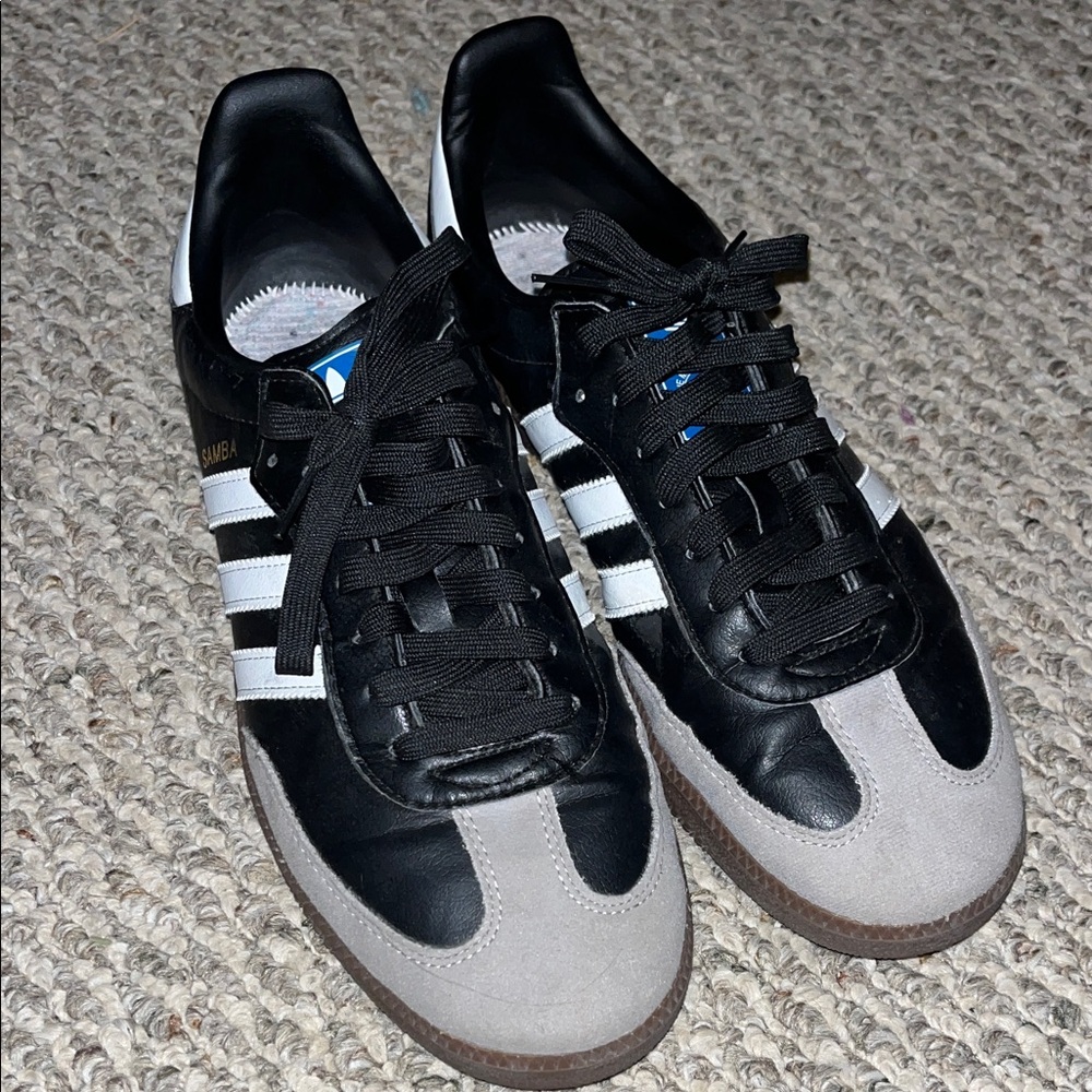 Adidas Men's Black and Gray Sambas